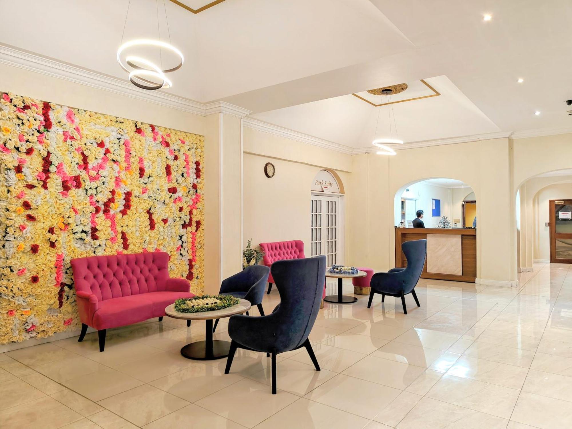 Carlton Park Hotel Ротергем Екстер'єр фото